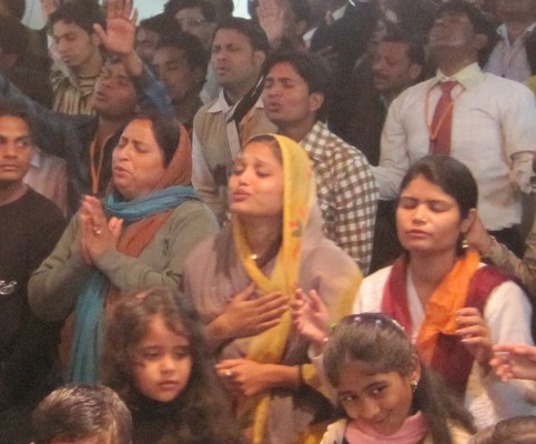 3-worship2